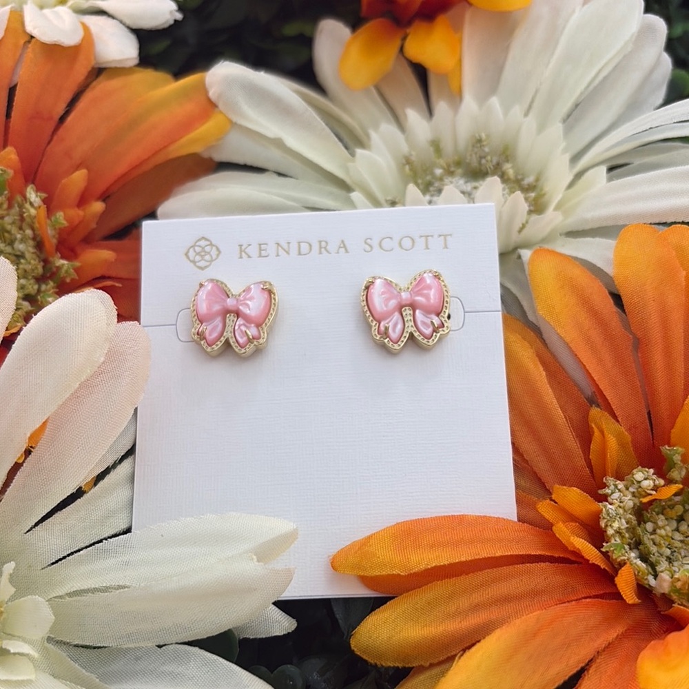 Kendra Scott Haley Bow studs Blush Gold